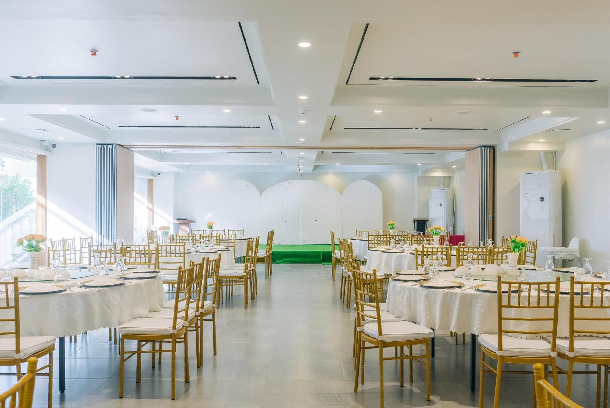 Levo Hotel Urdaneta Ngoại thất bức ảnh