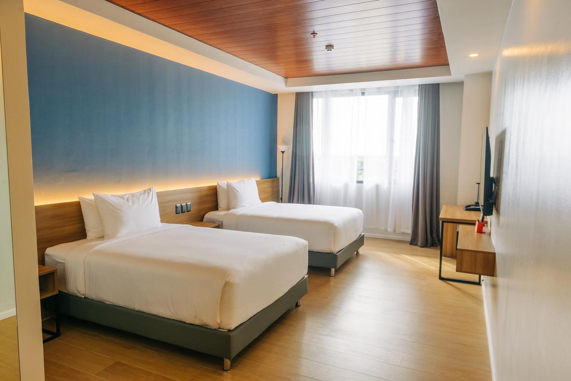 Levo Hotel Urdaneta Ngoại thất bức ảnh