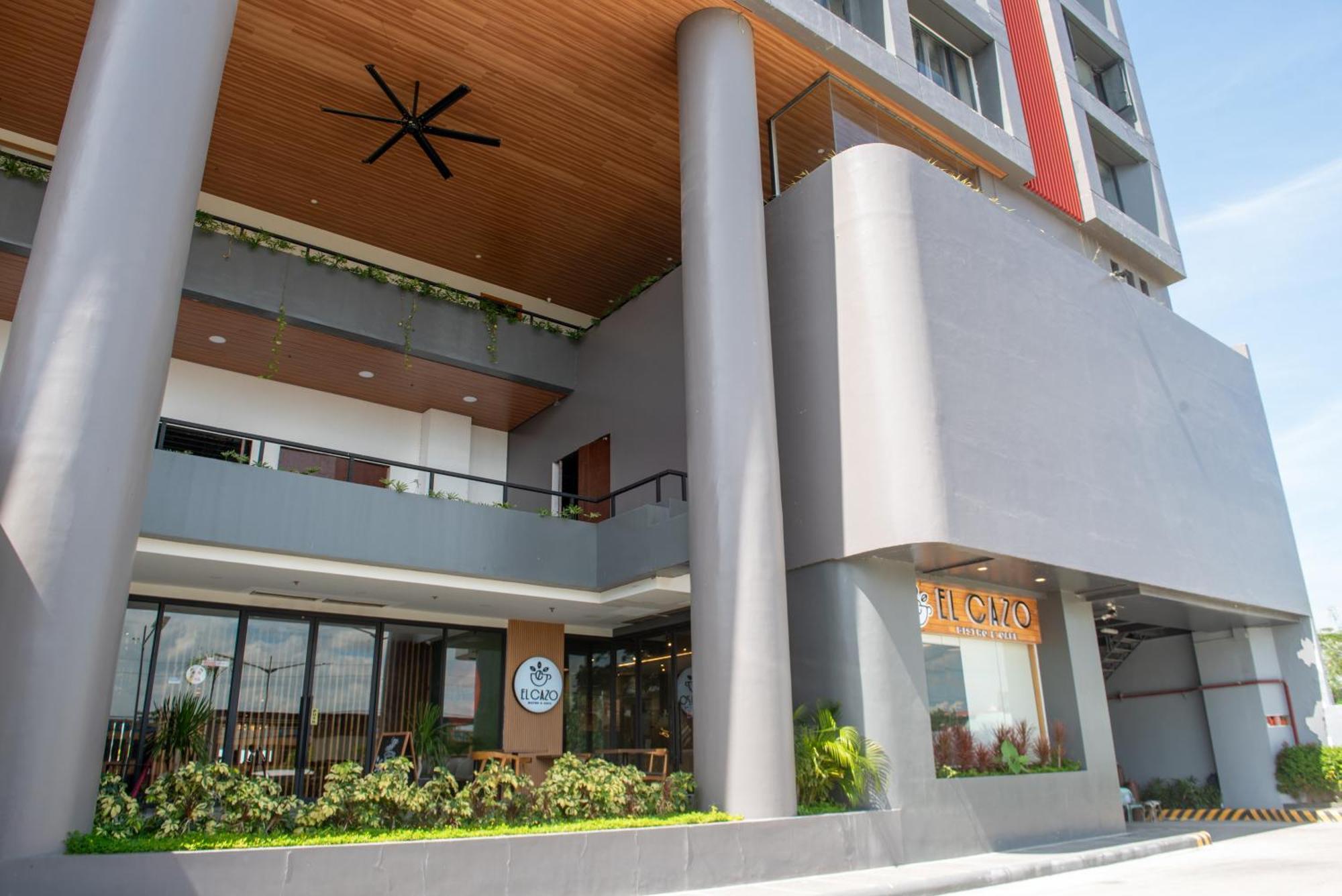 Levo Hotel Urdaneta Ngoại thất bức ảnh